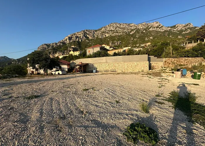 Xhiu Alloggio per agriturismo *